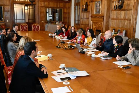 noticias/imagen-asociada/2024/03/mesa_organizadora_tour_del_talento_3.jpg