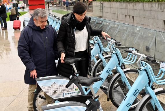 noticias/imagen-asociada/2024/03/puesta_en_funcionamiento_servicio_bicicletas_electricas.jpg