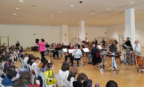 Los conciertos didácticos de la Banda Municipal llegan a 3.000 noticias/imagen-asociada/2024/03/conciertos_didacticos_banda_2024_2.jpeg