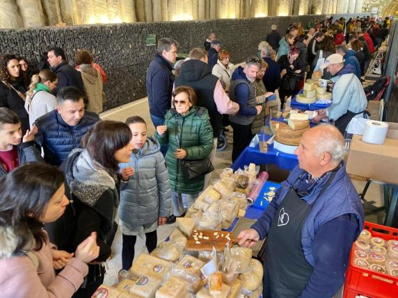 Licitada una nueva edición de ‘Santander Kilómetro Cero’ para promocionar noticias/imagen-asociada/2024/04/feria_santander_km0_tunel_pombo.jpg