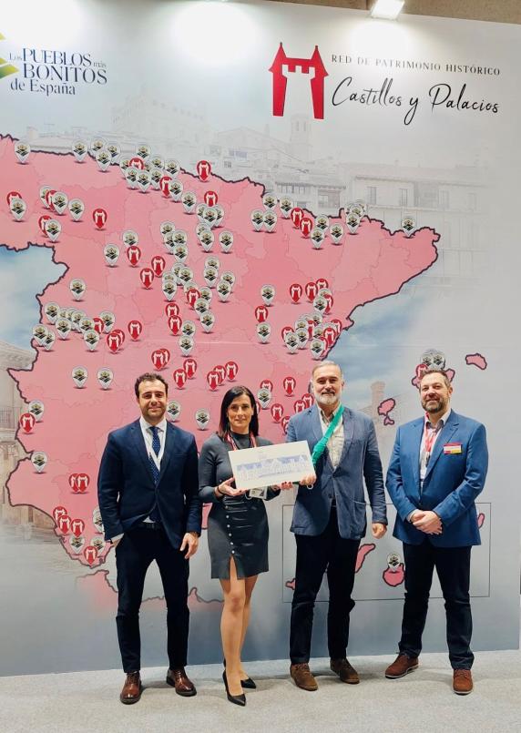 Santander acoge desde el martes las I Jornadas de Gestión noticias/imagen-asociada/2024/04/con_castillos_y_palacios_de_espana_en_fitur_2024_2.jpg