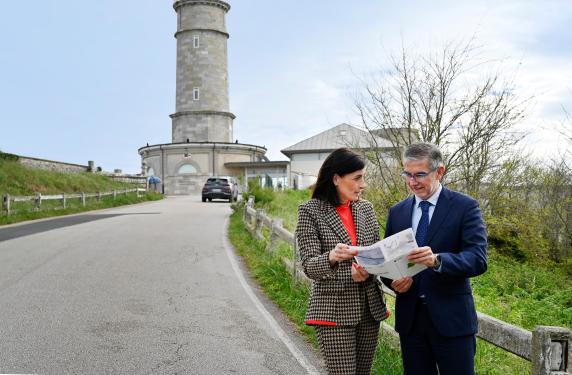 noticias/imagen-asociada/2024/05/convenio_subida_al_faro_1.jpg