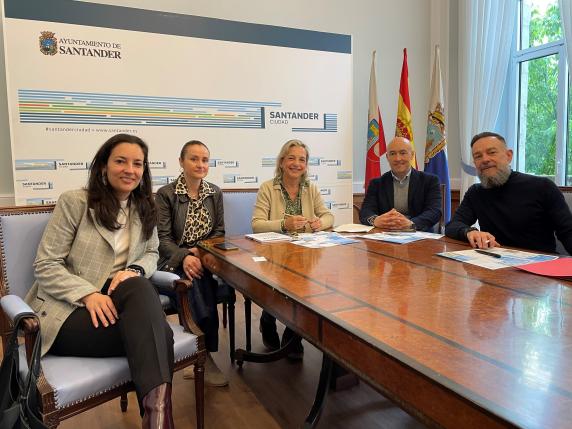 noticias/imagen-asociada/2024/05/reunion_carrefour.jpg