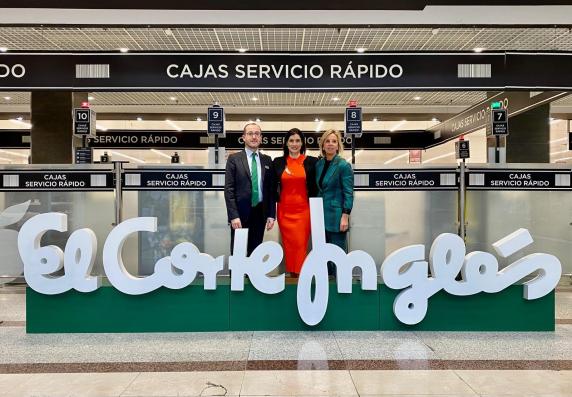 Igual felicita a El Corte Inglés de Santander y a noticias/imagen-asociada/2024/05/25_aniversario_el_corte_ingles_3.jpg