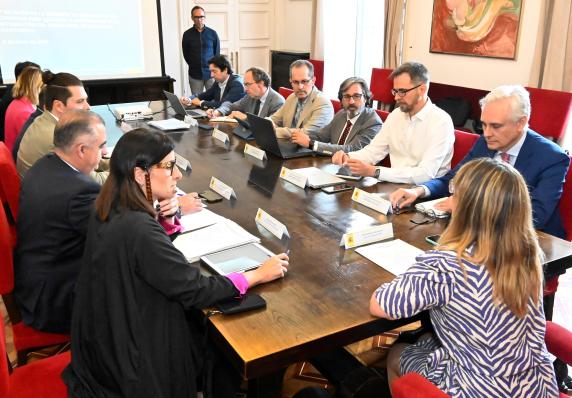 noticias/imagen-asociada/2024/06/reunion_comision_integracion_ferroviaria_7_junio_2024_2.jpg