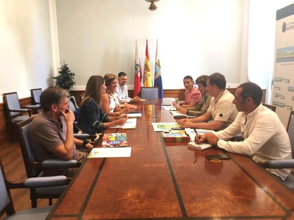noticias/imagen-asociada/2024/07/reunion_con_ayuntamiento_oviedo.jpg