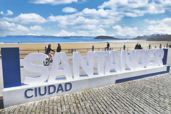 noticias/imagen-asociada/2024/09/turismo_costa_santander_ciudad.jpg