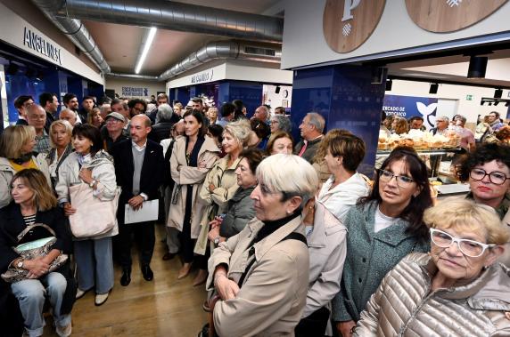noticias/imagen-asociada/2024/10/inauguracion_mercado_puertochico_3.jpg