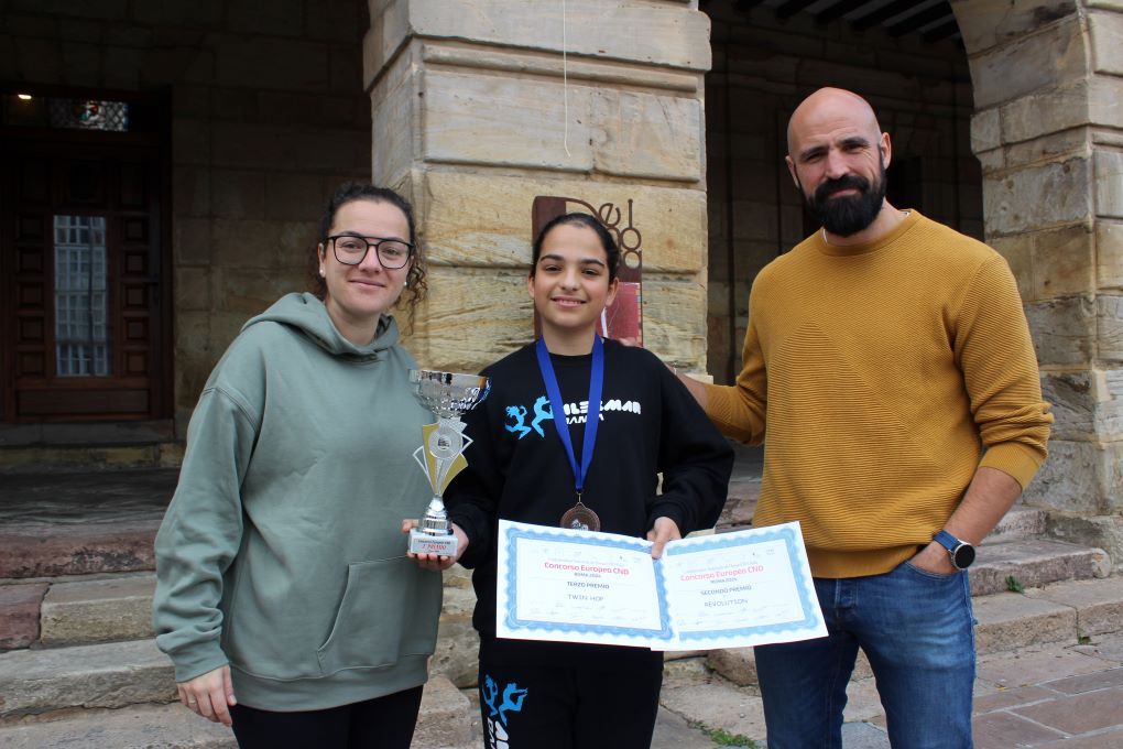 Felicitación municipal a Daniel Cobos por su exitosa participación en el Europeo de Danza CND