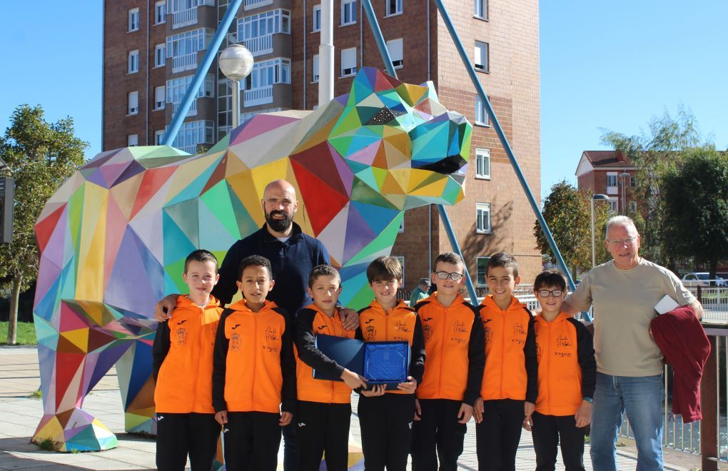 Felicitación de la Concejalía de Deportes a los campeones del Reinosa Running