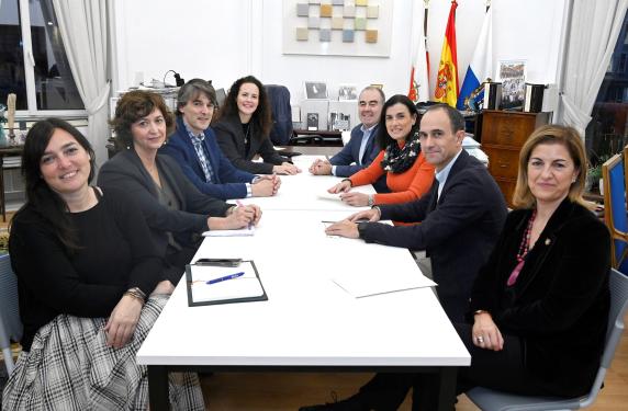 noticias/imagen-asociada/2024/12/reunion_con_mario_manana_candidato_rector.jpg