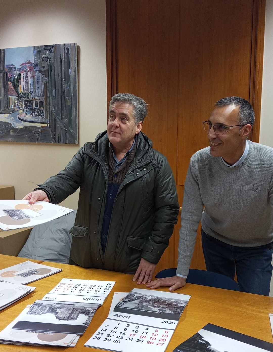 El Ayuntamiento distribuirá 5.000 ejemplares del calendario de 2025 entre los vecinos