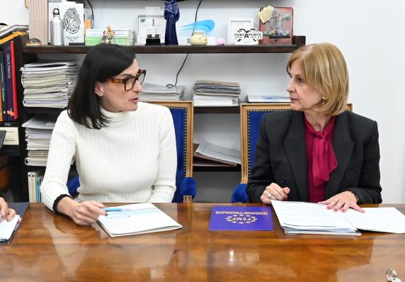 noticias/imagen-asociada/2025/02/recepcion_presidenta_femp.jpg