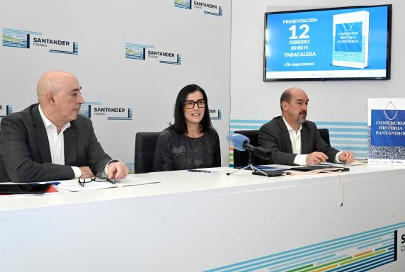 La alcaldesa presenta el libro digital ‘Comercios con historia en noticias/imagen-asociada/2025/02/presentacion_comercios_historicos_santander.jpg