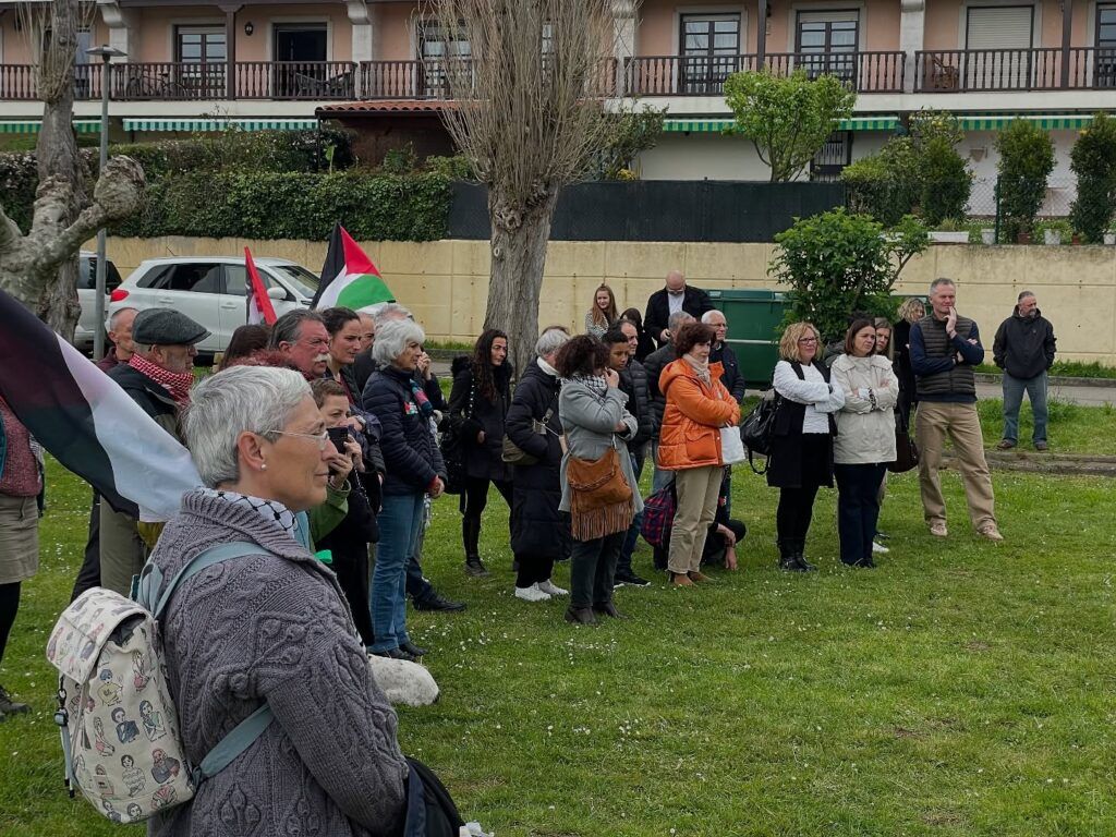 MARINA DE CUDEYO REAFIRMA SU APOYO AL PUEBLO PALESTINO CON LA APROBACIÓN DE UNA MOCIÓN INSTITUCIONAL Y LA CELEBRACIÓN DEL DÍA DE LA TIERRA PALESTINA