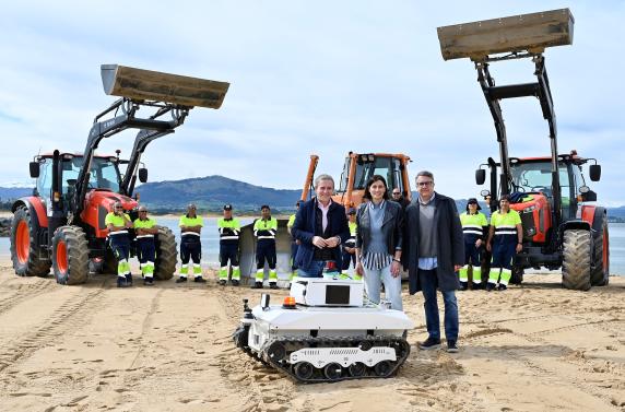 Santander incorporará dos robots para la limpieza de las playas noticias/imagen-asociada/2025/04/nuevo_robot_limpiaplayas_6.jpg