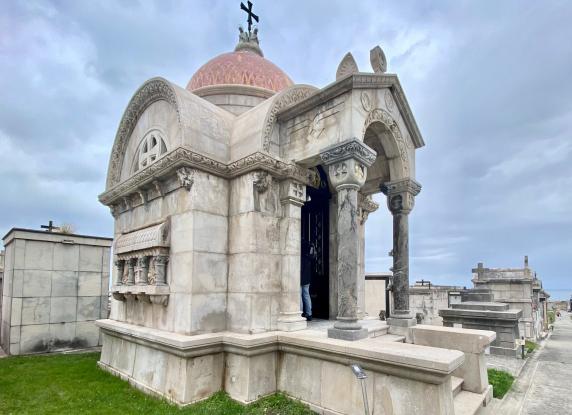 noticias/imagen-asociada/2025/05/restauracion_exterior_panteon_familia_pardo.jpg