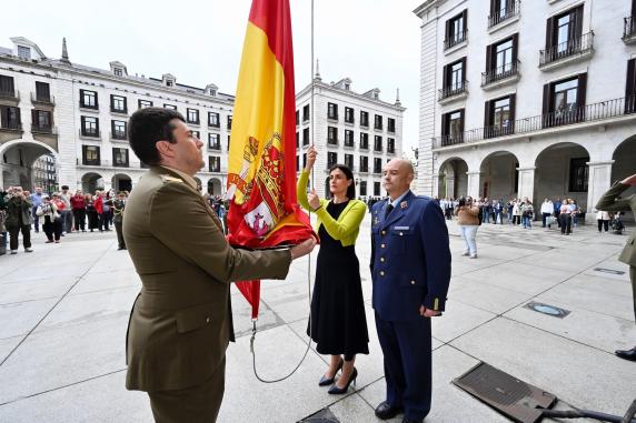 noticias/imagen-asociada/2025/05/conmemoracion_2_de_mayo_7.jpg