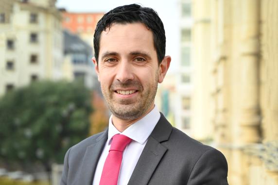Santander destina 201.000 euros a programas de cooperación al desarrollo noticias/imagen-asociada/2025/07/mateo_echevarria_presupuestos_2025_1.jpg