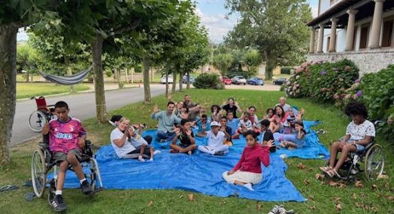 noticias/imagen-asociada/2025/08/visita_ninos_con_disacapacidad_vacaciones_en_paz_1.jpg