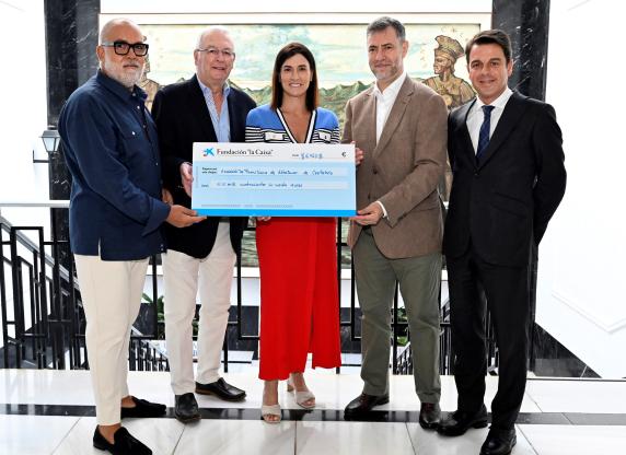 noticias/imagen-asociada/2025/09/entrega_recaudacion_gala_del_folclore_2025.jpg