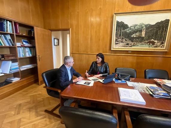 noticias/imagen-asociada/2025/09/reunion_con_secretario_estado_medio_ambiente_1.jpg
