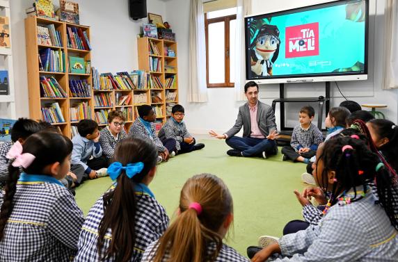 noticias/imagen-asociada/2025/09/programa_interculturalidad_tia_meli_3.jpg