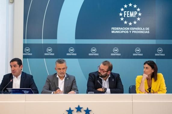 noticias/imagen-asociada/2025/10/jornada_entidades_locales_participantes_edint_2.jpg