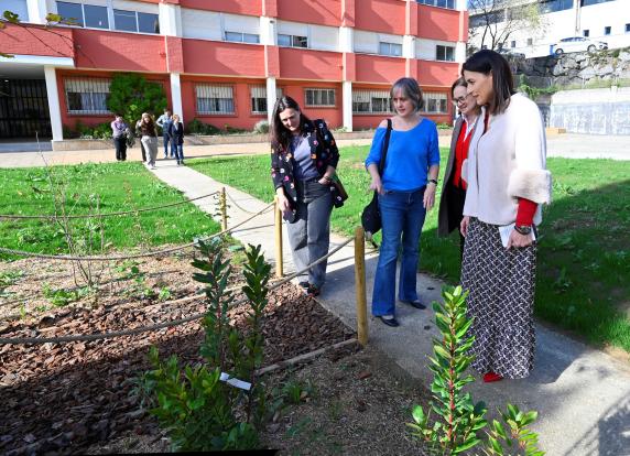 Cerca de 3.800 escolares se beneficiarán de los proyectos de noticias/imagen-asociada/2025/11/visita_ceip_gerardo_diego.jpg