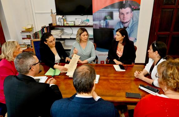 noticias/imagen-asociada/2025/11/reunion_inserta_empleo_2.jpg