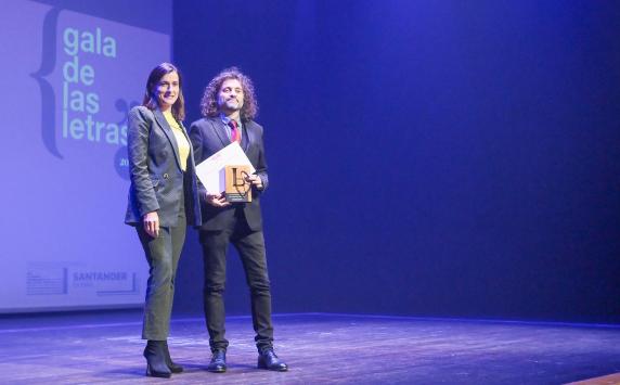 La alcaldesa preside la entrega de los premios literarios de noticias/imagen-asociada/2025/11/gala_de_las_letras_2025_4.jpg