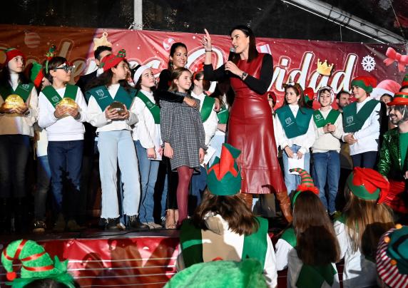 La Navidad se enciende en Santander y da inicio a noticias/imagen-asociada/2025/12/inicio_navidad_2025_4.jpg