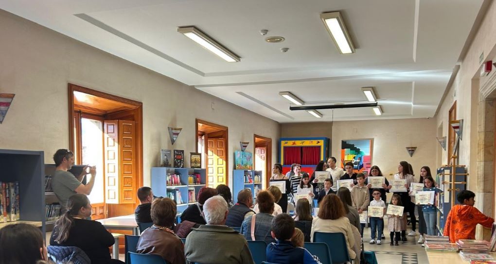 La Biblioteca Pública Sánchez Díaz convoca los concursos de Literatura en Tres Líneas y Marcapáginas