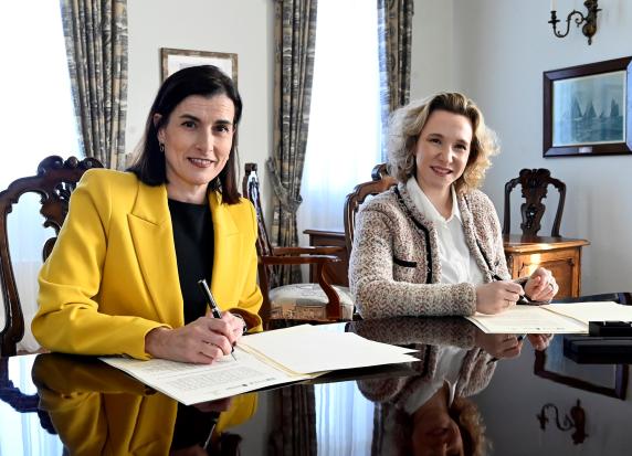 noticias/imagen-asociada/2026/03/firma_convenio_colegio_farmaceuticos.jpg
