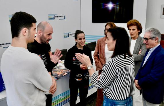noticias/imagen-asociada/2026/04/alcaldesa_recibe_boxeadora_la_joyita.jpg