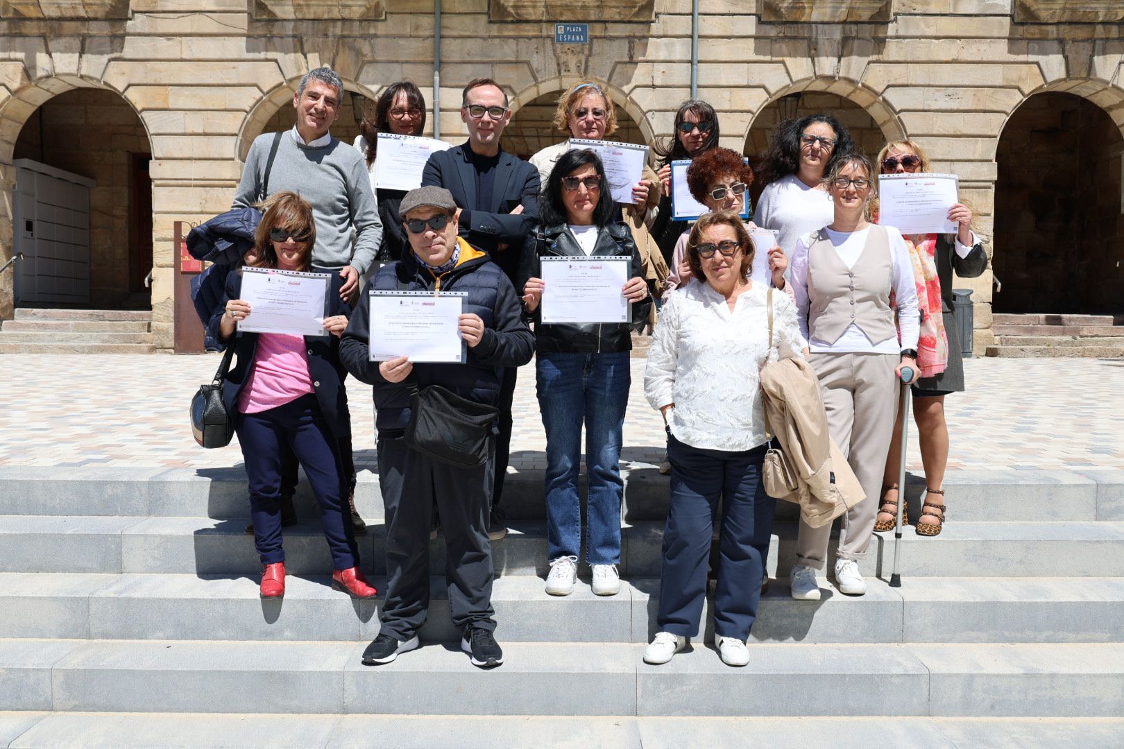 El Ayuntamiento de Reinosa refuerza su apuesta por el empleo y la formación con la clausura del Taller de Atención Sociosanitario.