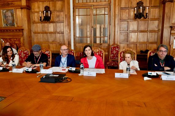 noticias/imagen-asociada/2026/07/inauguracion_curso_uimp_plaza_porticada.jpg