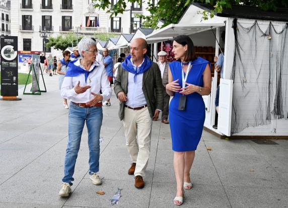 noticias/imagen-asociada/2026/07/apertura_mercado_marinero_semana_grande_25_2.jpg