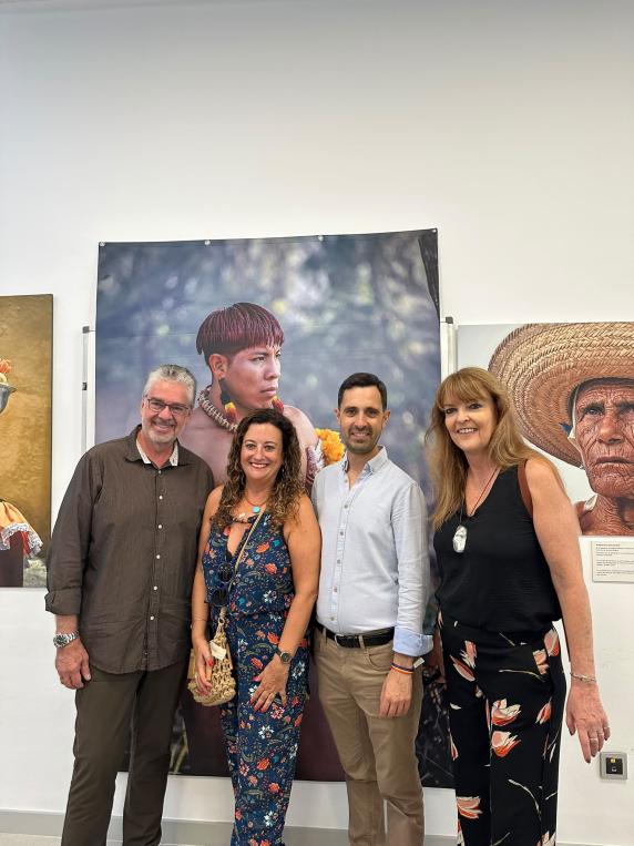 El centro cívico de Cazoña acoge una exposición dedicada a noticias/imagen-asociada/2026/08/expo_centro_civico_cazona_brasil_1.jpg