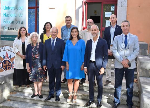noticias/imagen-asociada/2026/09/visita_rector_uned.jpg
