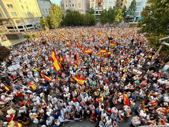 Santander se suma a la concentración en apoyo a Ceuta noticias/imagen-asociada/2026/09/concentracion_ceuta_3.jpg